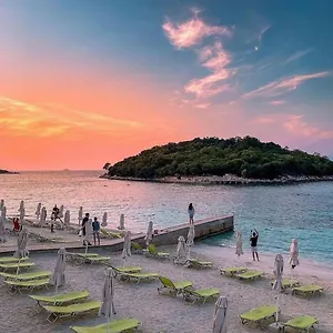 Villa Balani, Ksamil